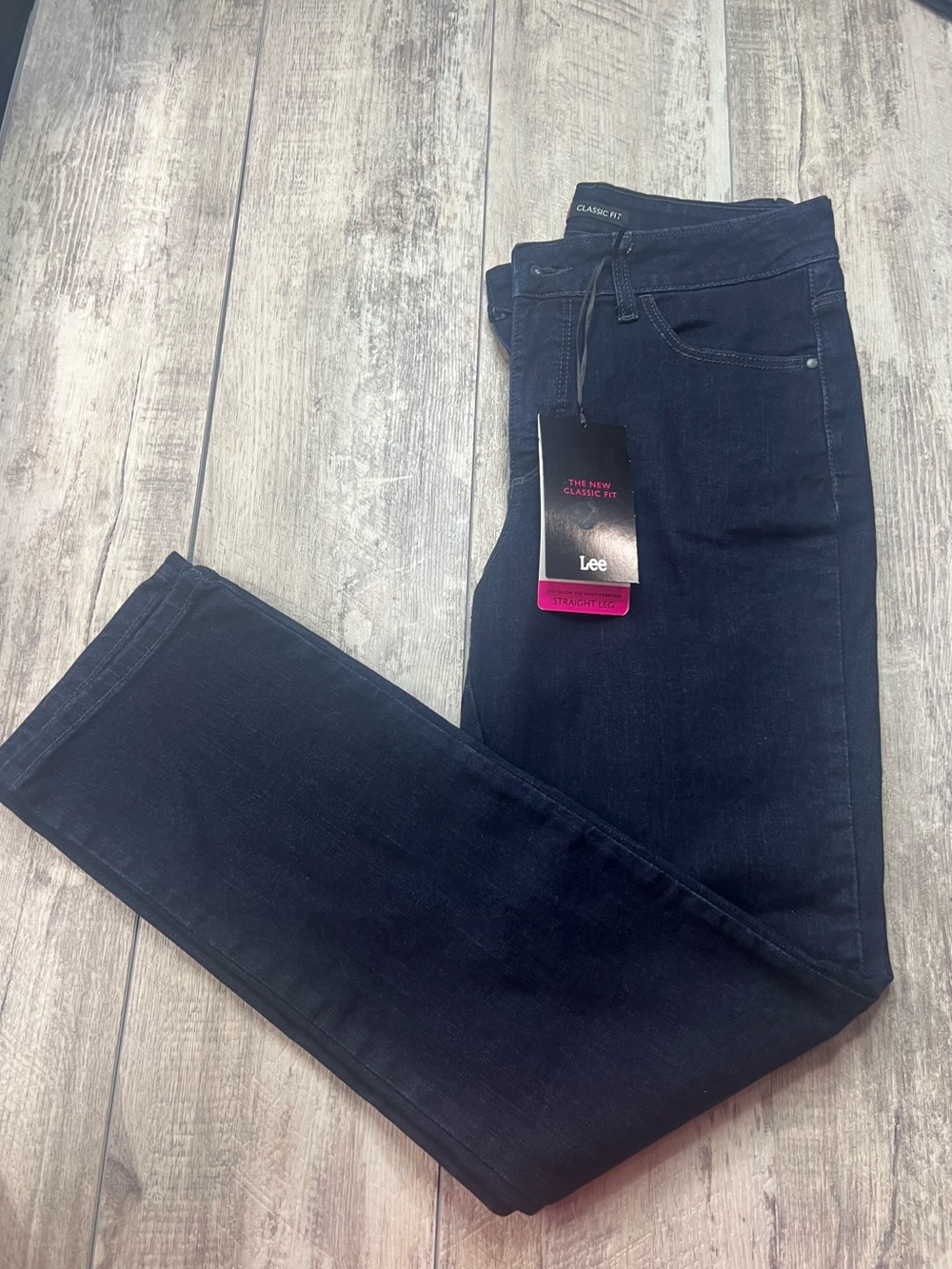 Lee Women’s Straight-Leg Jeans in Dark Indigo